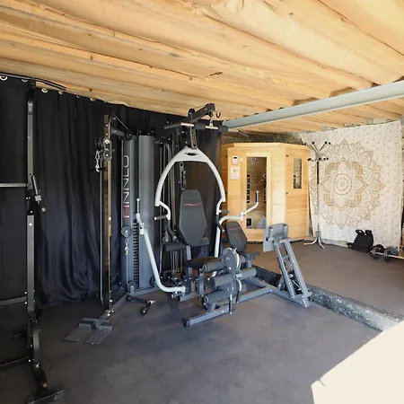 De Luxe, Nichee Dans Les Montagnes Villa